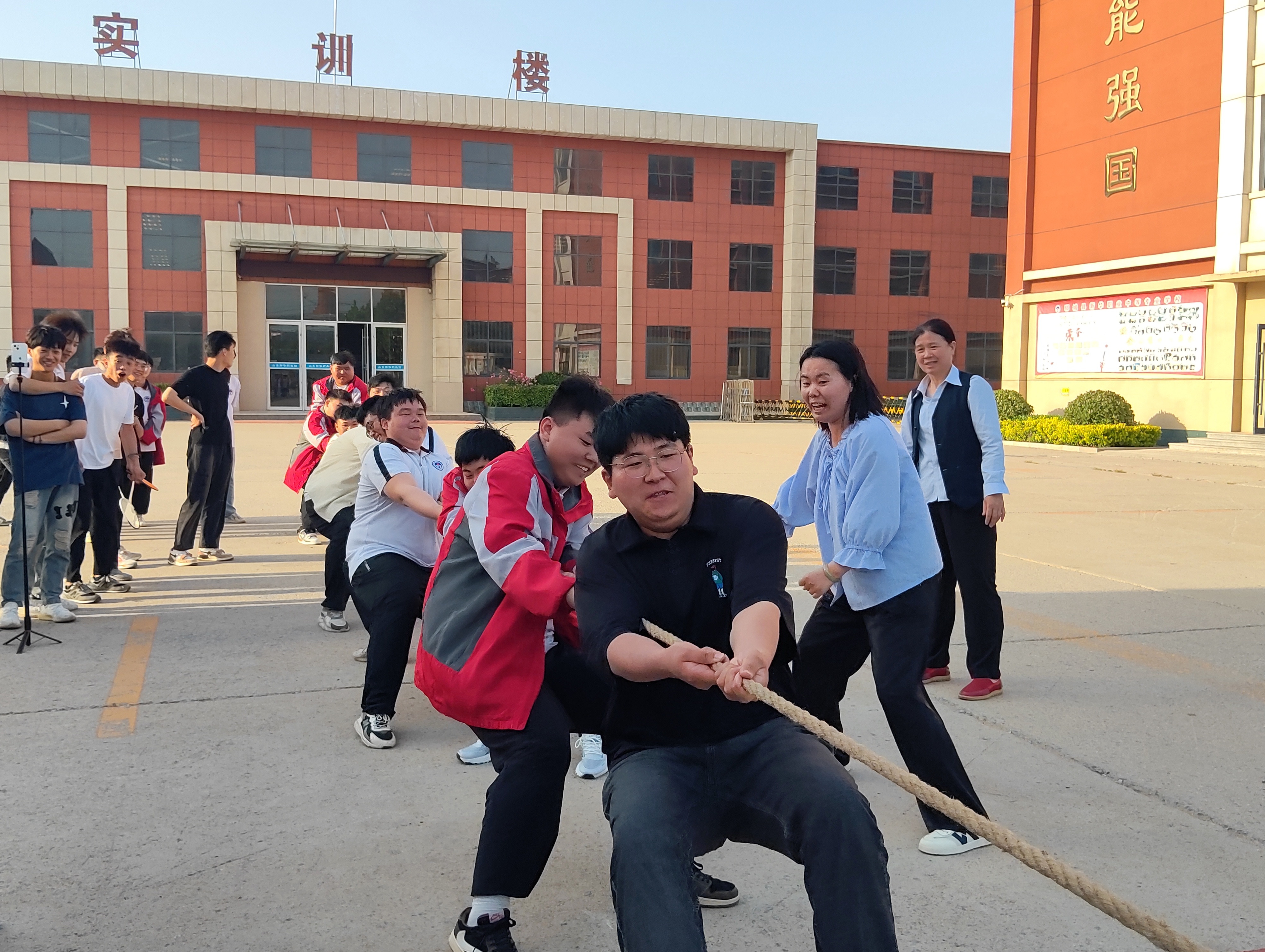 新华职业培训学校
